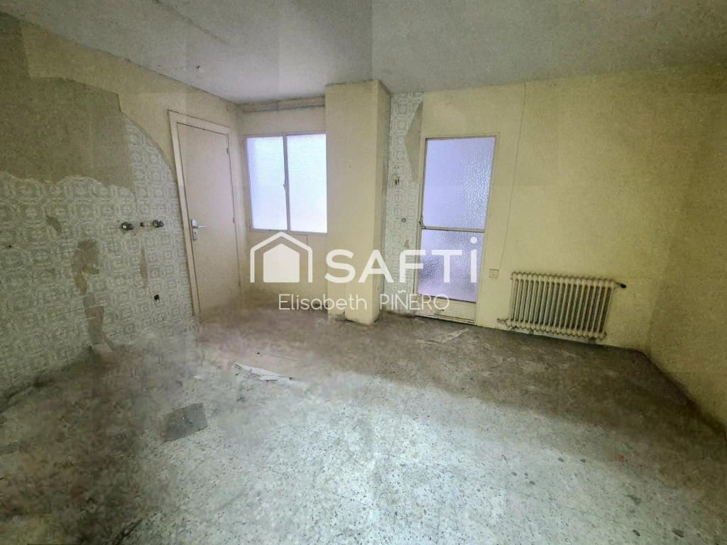 5 soveværelse Lejlighed til salg i Montijo - € 85.000 (Ref: 9619288)