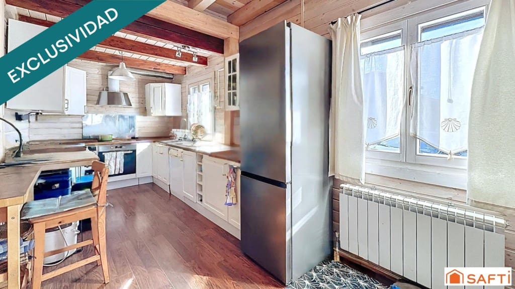 5 sovrum Villa till salu i El Casar med pool - 567 000 € (Ref: 9619292)