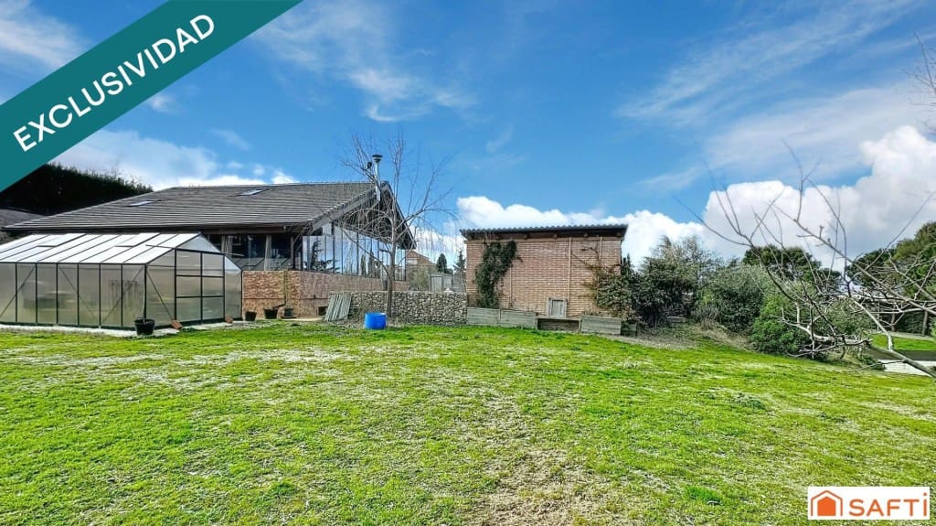 5 sovrum Villa till salu i El Casar med pool - 567 000 € (Ref: 9619292)