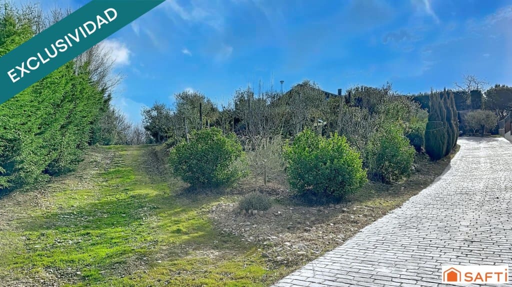 5 sovrum Villa till salu i El Casar med pool - 567 000 € (Ref: 9619292)