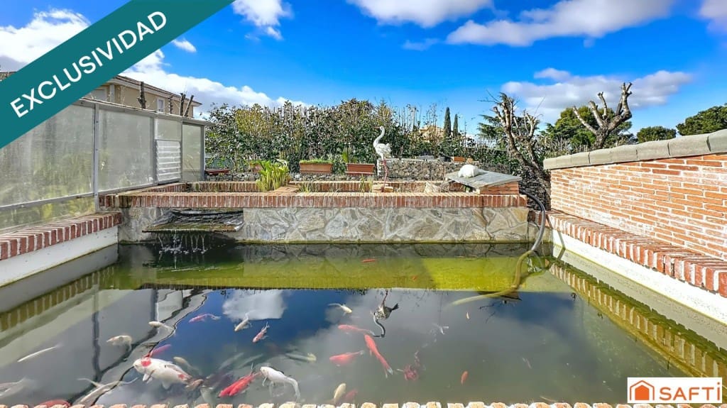 5 sovrum Villa till salu i El Casar med pool - 567 000 € (Ref: 9619292)