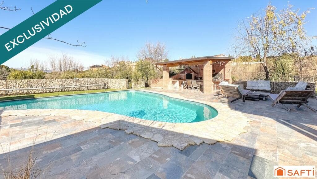 5 soveværelse Villa til salg i El Casar med swimmingpool - € 550.000 (Ref: 9619292)