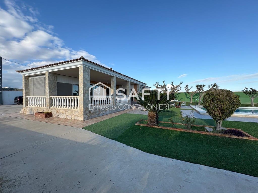 4 sovrum Finca/Hus på landet till salu i Vinaros med pool garage - 465 000 € (Ref: 9619295)