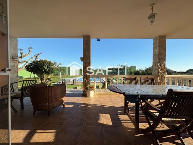 4 sovrum Finca/Hus på landet till salu i Vinaròs med pool garage - 465 000 € (Ref: 9619295)