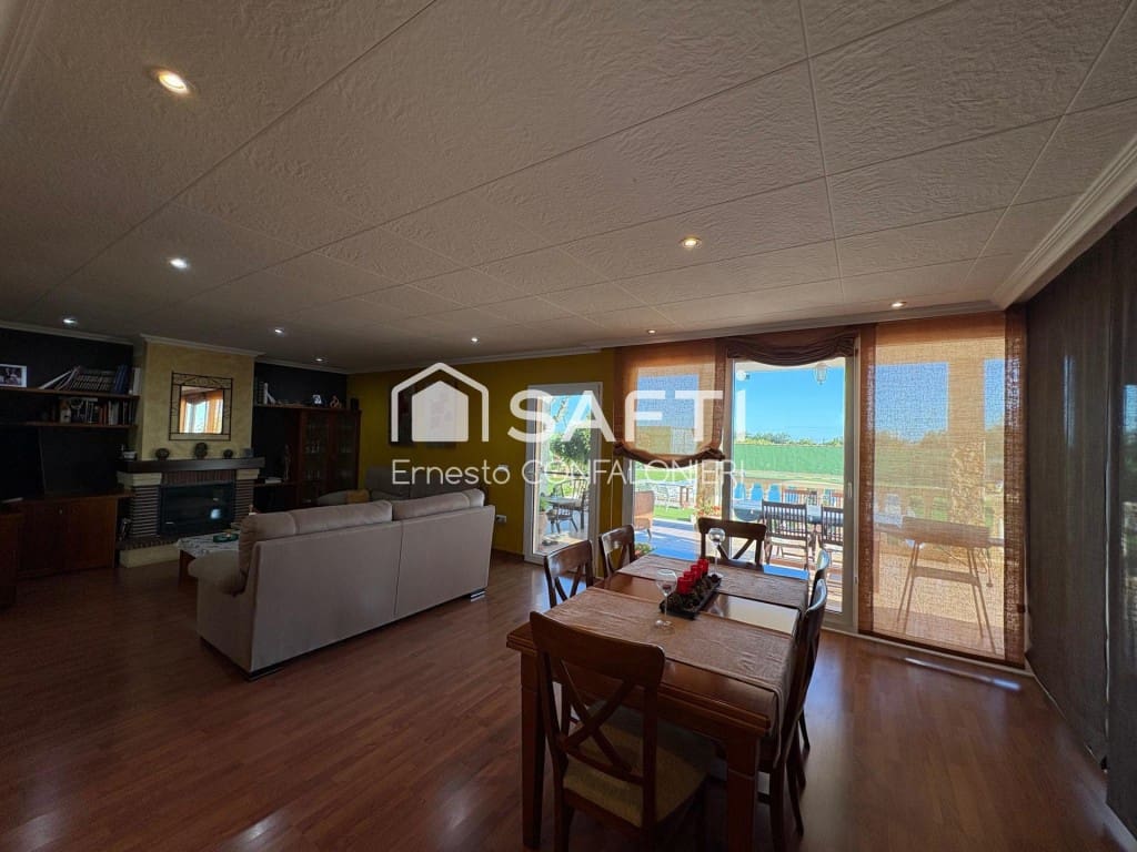 4 sovrum Finca/Hus på landet till salu i Vinaros med pool garage - 465 000 € (Ref: 9619295)