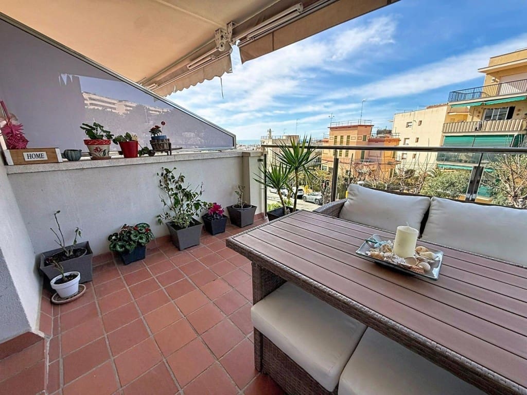 3 makuuhuone Huoneisto myytävänä paikassa Sitges mukana uima-altaan - 499 000 € (Ref: 9619296)