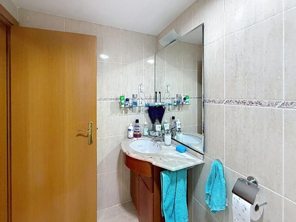 3 makuuhuone Huoneisto myytävänä paikassa Sitges mukana uima-altaan - 499 000 € (Ref: 9619296)