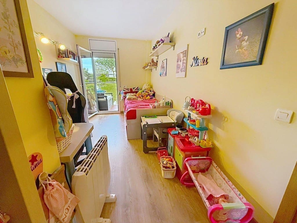 3 makuuhuone Huoneisto myytävänä paikassa Sitges mukana uima-altaan - 499 000 € (Ref: 9619296)