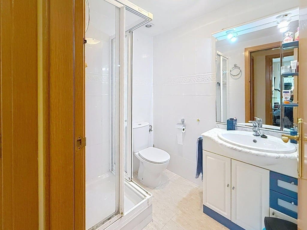 3 makuuhuone Huoneisto myytävänä paikassa Sitges mukana uima-altaan - 499 000 € (Ref: 9619296)