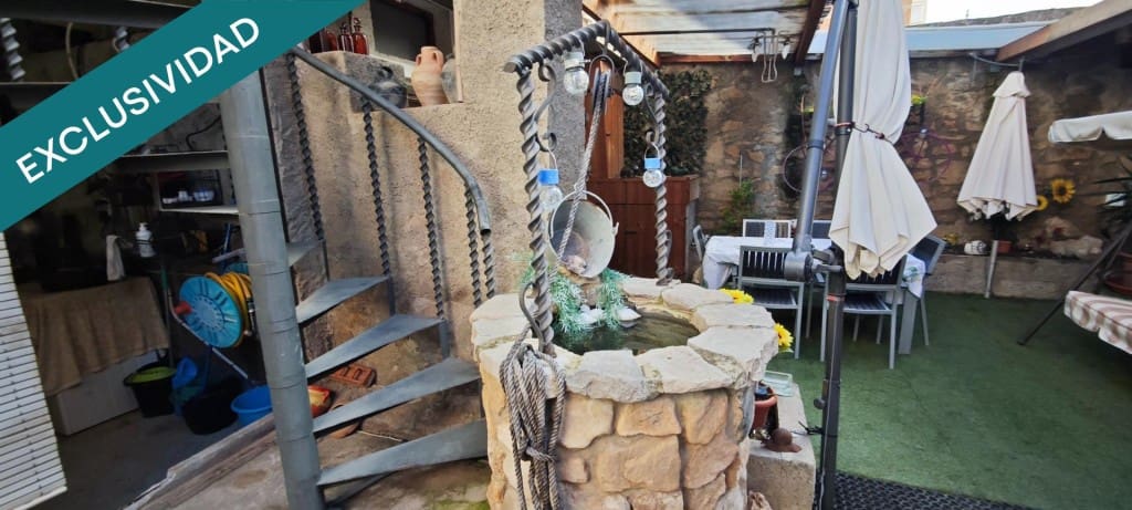 4 sovrum Radhus till salu i Riba-roja d'Ebre med pool garage - 280 000 € (Ref: 9619299)