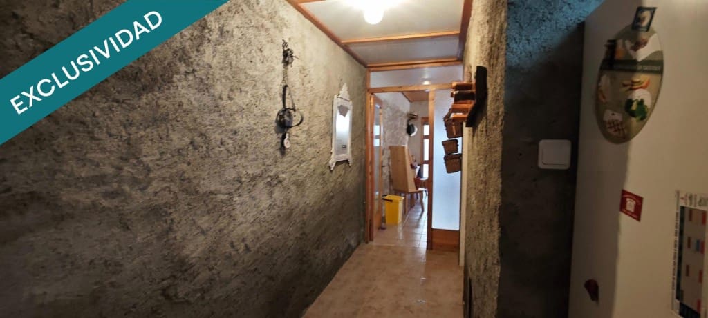 4 sovrum Radhus till salu i Riba-roja d'Ebre med pool garage - 280 000 € (Ref: 9619299)