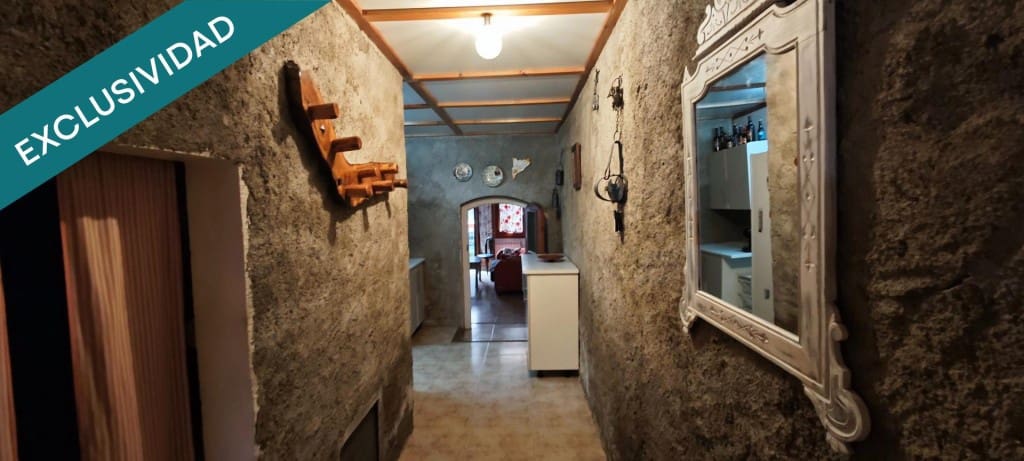 4 sovrum Radhus till salu i Riba-roja d'Ebre med pool garage - 280 000 € (Ref: 9619299)