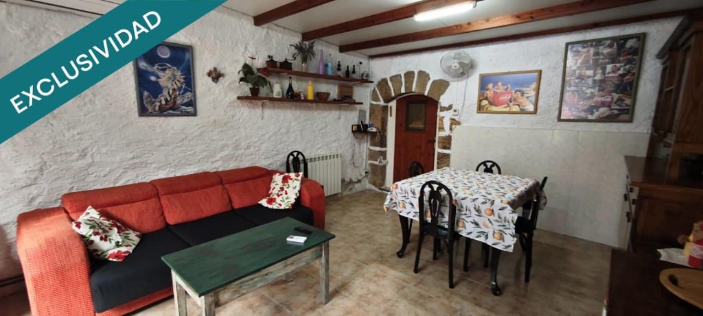 4 sovrum Radhus till salu i Riba-roja d'Ebre med pool garage - 280 000 € (Ref: 9619299)