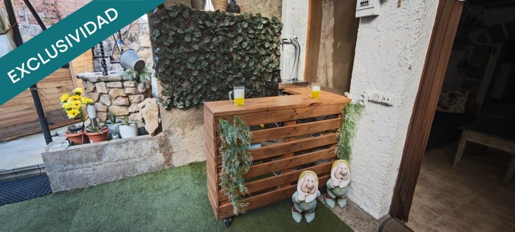 4 sovrum Radhus till salu i Riba-roja d'Ebre med pool garage - 280 000 € (Ref: 9619299)