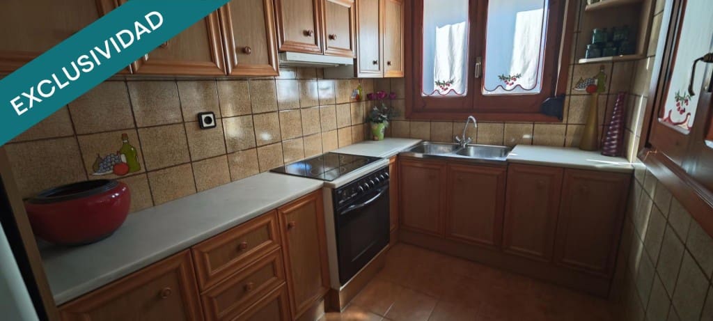 4 sovrum Radhus till salu i Riba-roja d'Ebre med pool garage - 280 000 € (Ref: 9619299)