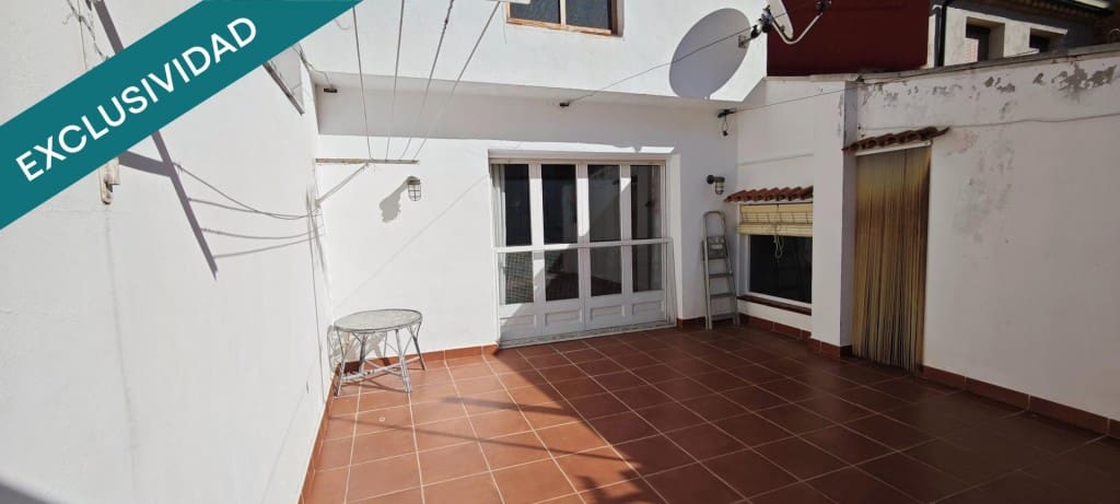 4 sovrum Radhus till salu i Riba-roja d'Ebre med pool garage - 280 000 € (Ref: 9619299)