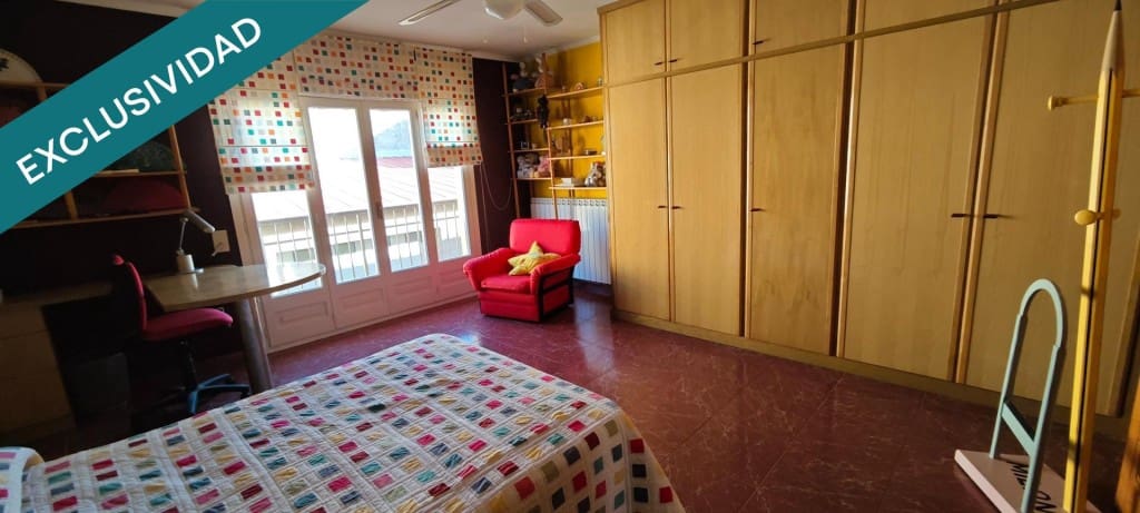 4 sovrum Radhus till salu i Riba-roja d'Ebre med pool garage - 280 000 € (Ref: 9619299)