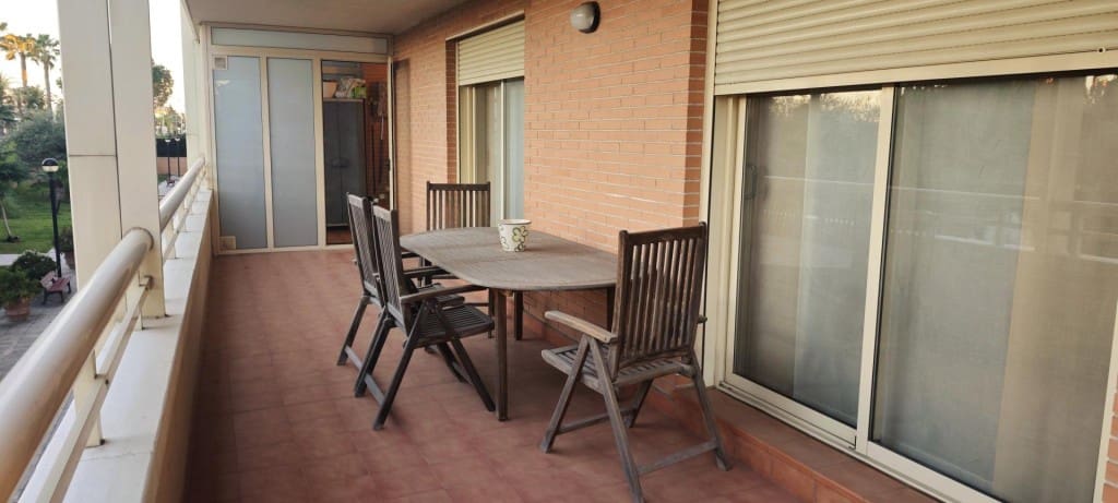 Apartamento de 4 habitaciones en Salou en venta - 348.000 € (Ref: 9619300)