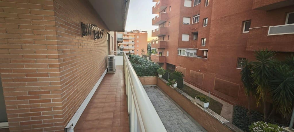 Apartamento de 4 habitaciones en Salou en venta - 348.000 € (Ref: 9619300)