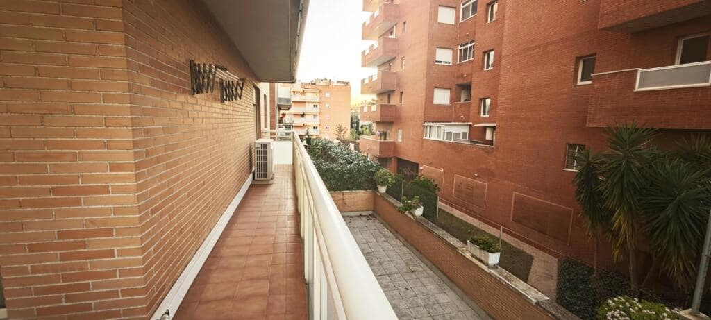 4 bedroom Apartment for sale in Salou with pool garage - € 348,000 (Ref: 9619300)