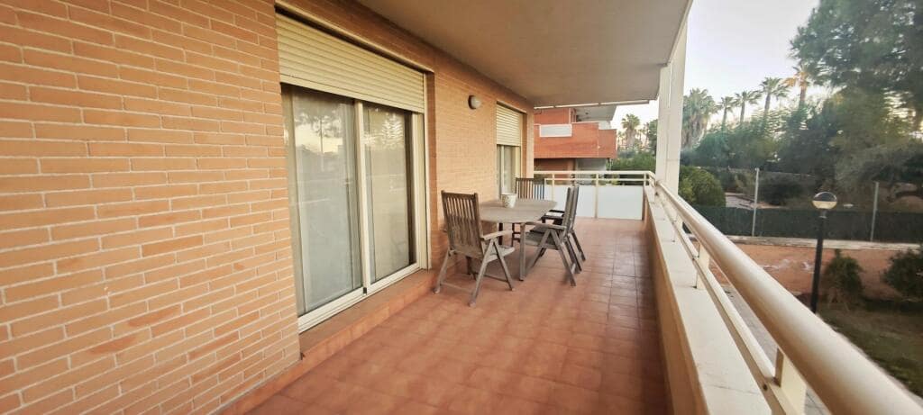 4 bedroom Apartment for sale in Salou with pool garage - € 348,000 (Ref: 9619300)