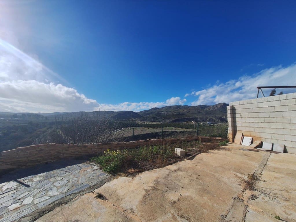 8 bedroom Finca/Country House for sale in Sorbas - € 70,000 (Ref: 9619301)