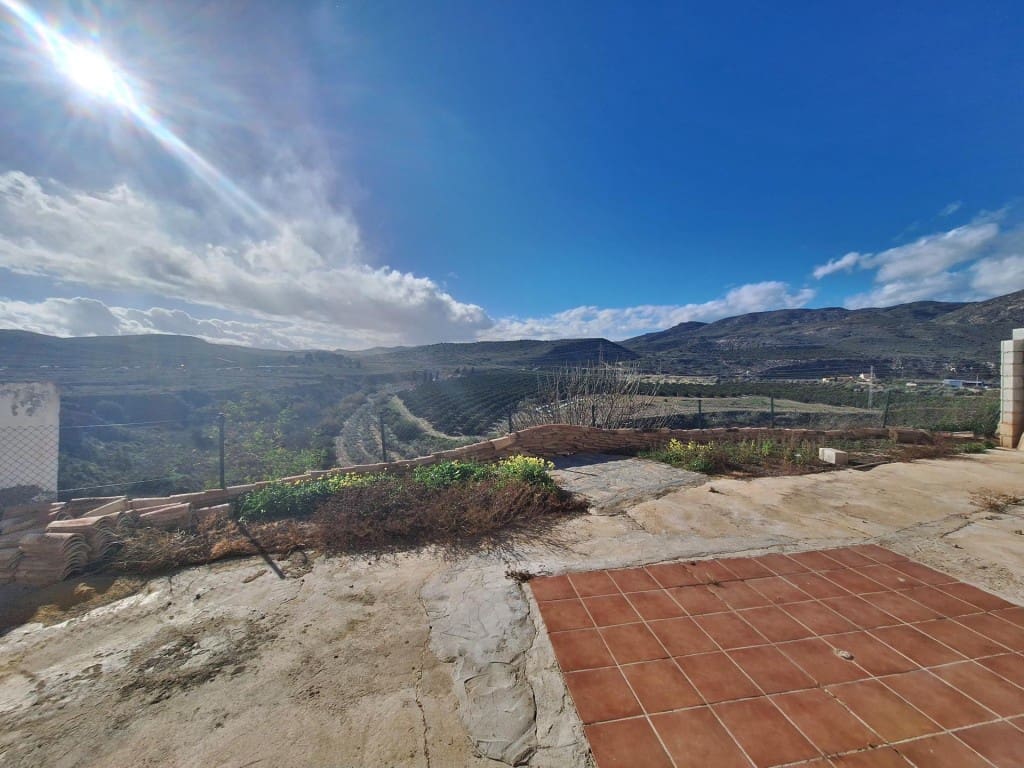 8 bedroom Finca/Country House for sale in Sorbas - € 70,000 (Ref: 9619301)