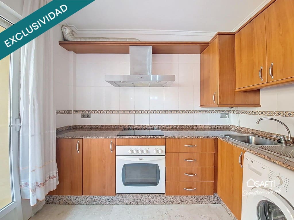 2 soverom Leilighet til salgs i Denia med svømmebasseng garasje - € 279 000 (Ref: 9619302)