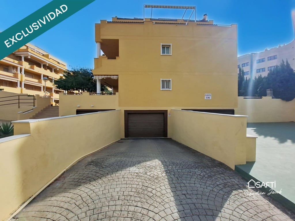 2 soverom Leilighet til salgs i Denia med svømmebasseng garasje - € 279 000 (Ref: 9619302)
