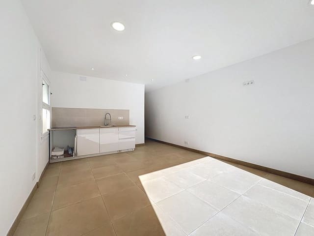 2 soveværelse Lejlighed til salg i Santa Margarida, Roses - € 230.000 (Ref: 9619303)