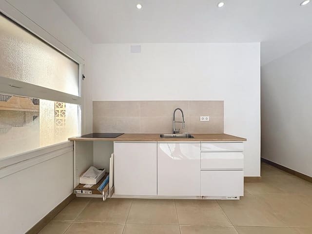 2 soveværelse Lejlighed til salg i Santa Margarida, Roses - € 230.000 (Ref: 9619303)