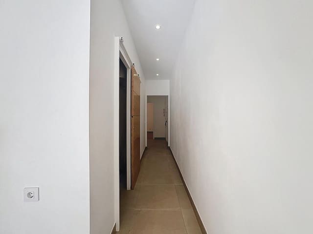 2 soveværelse Lejlighed til salg i Santa Margarida, Roses - € 230.000 (Ref: 9619303)