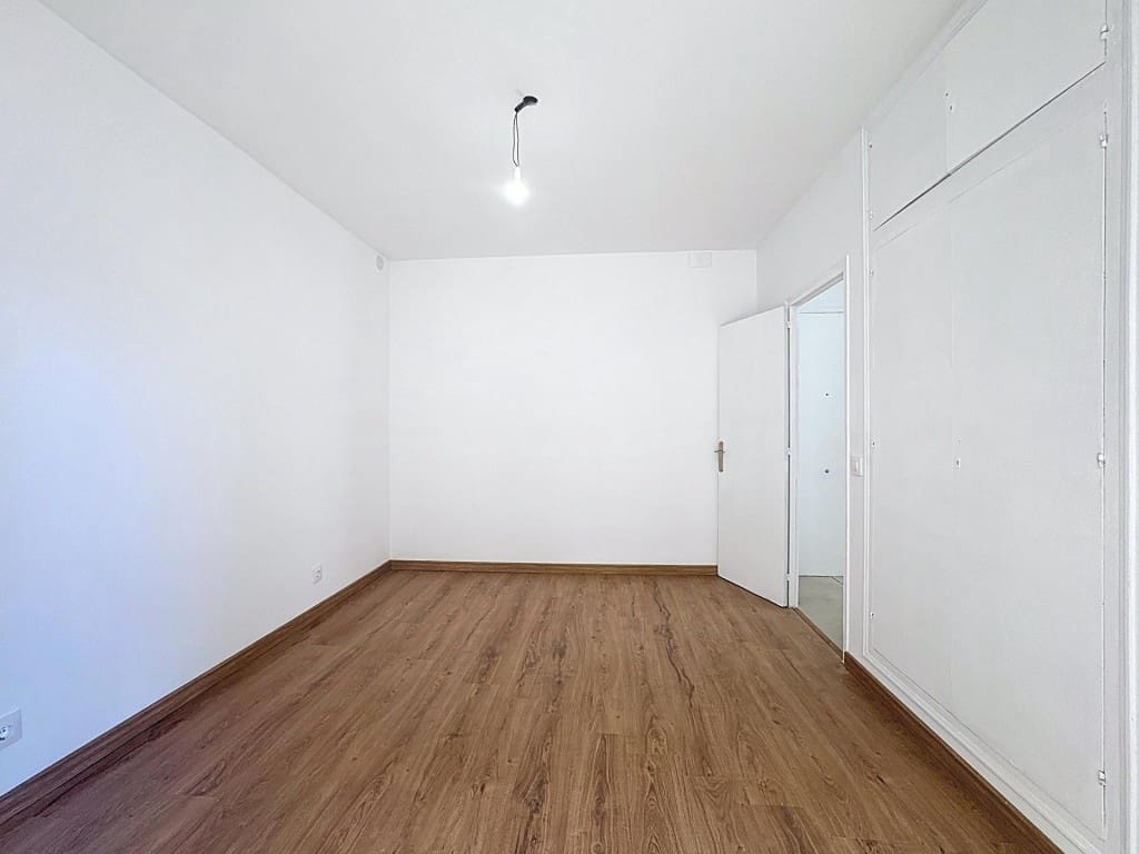 2 soveværelse Lejlighed til salg i Roses - € 230.000 (Ref: 9619303)