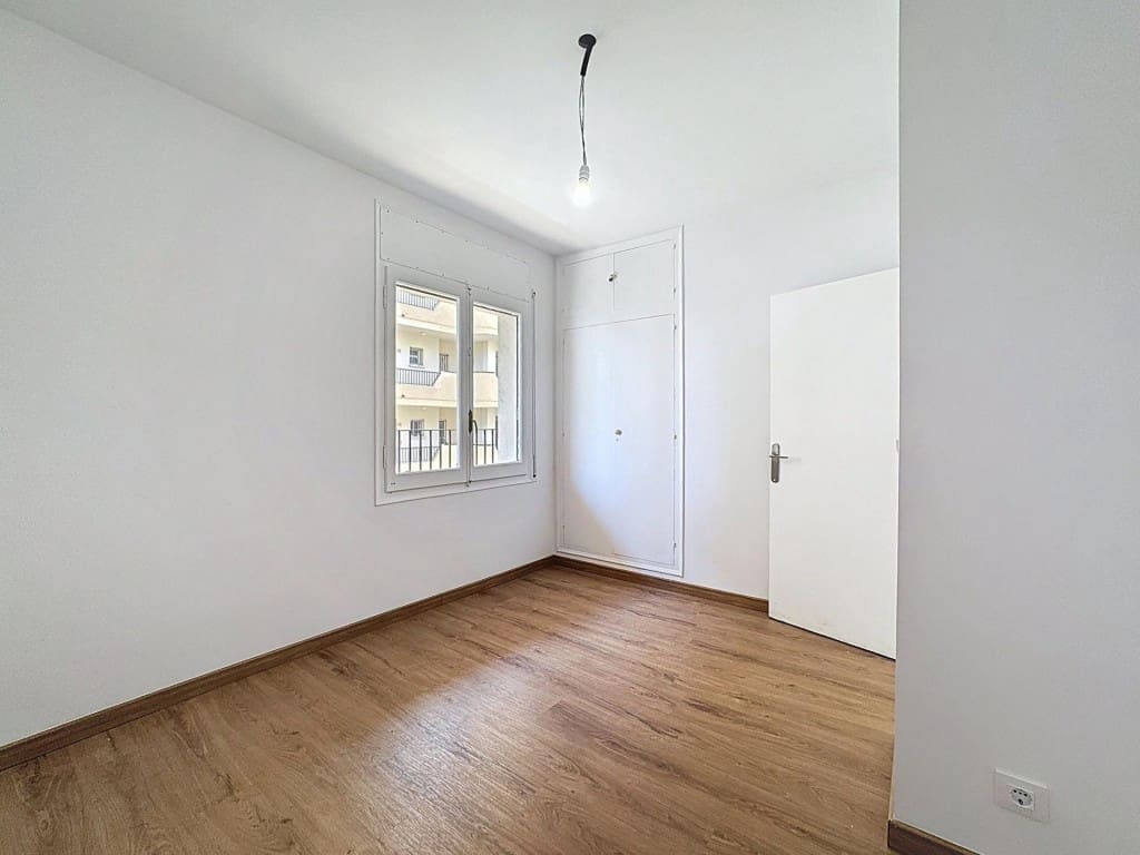 2 soveværelse Lejlighed til salg i Roses - € 230.000 (Ref: 9619303)