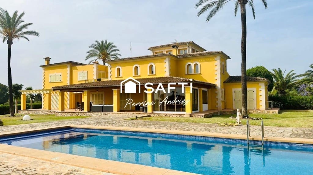 5 bedroom Finca/Country House for sale in Manacor with pool - € 2,300,000 (Ref: 9619305)