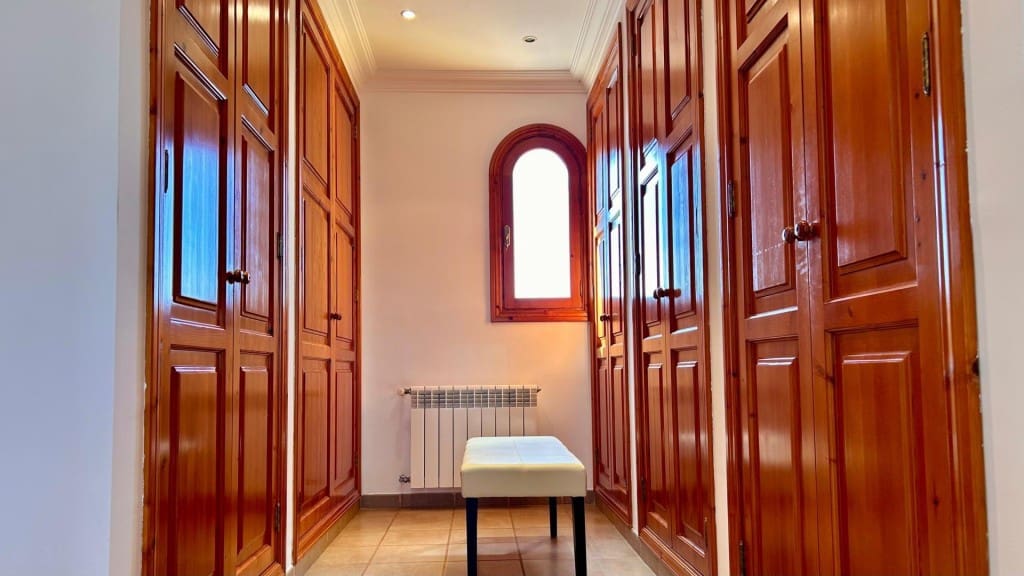 5 bedroom Finca/Country House for sale in Manacor with pool - € 2,300,000 (Ref: 9619305)