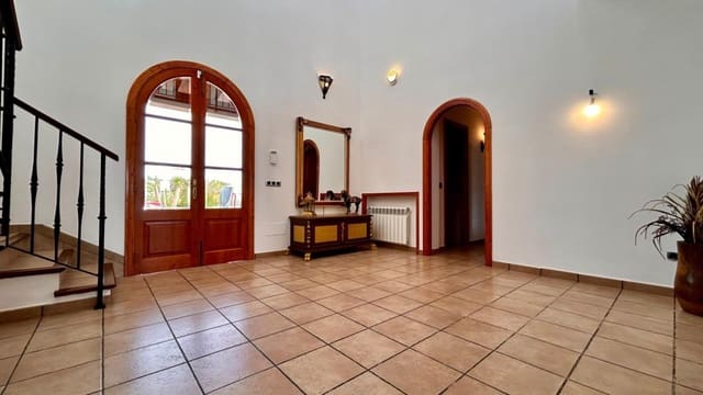 5 bedroom Finca/Country House for sale in Manacor with pool - € 2,300,000 (Ref: 9619305)