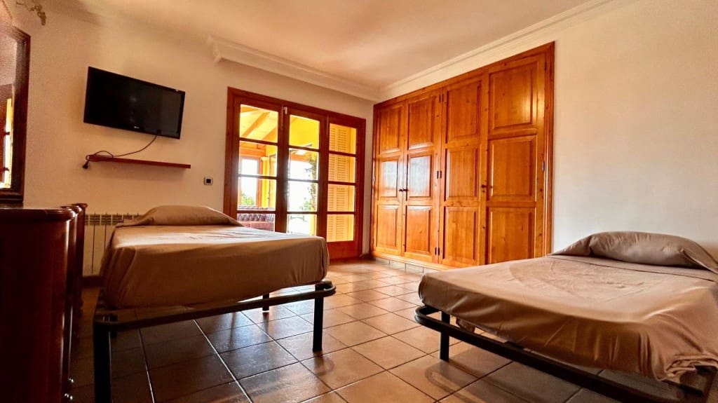 5 bedroom Finca/Country House for sale in Manacor with pool - € 2,300,000 (Ref: 9619305)