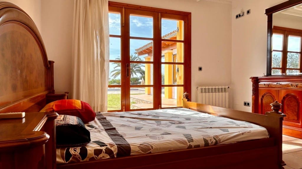 5 bedroom Finca/Country House for sale in Manacor with pool - € 2,300,000 (Ref: 9619305)