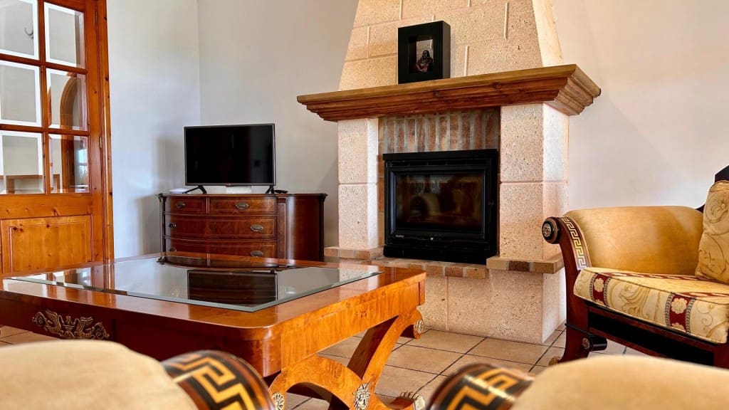 5 bedroom Finca/Country House for sale in Manacor with pool - € 2,300,000 (Ref: 9619305)