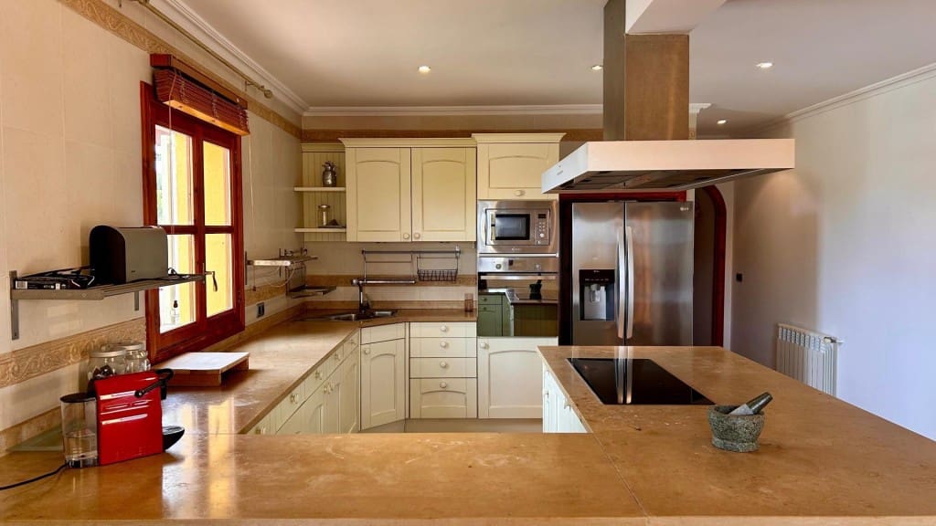 5 bedroom Finca/Country House for sale in Manacor with pool - € 2,300,000 (Ref: 9619305)