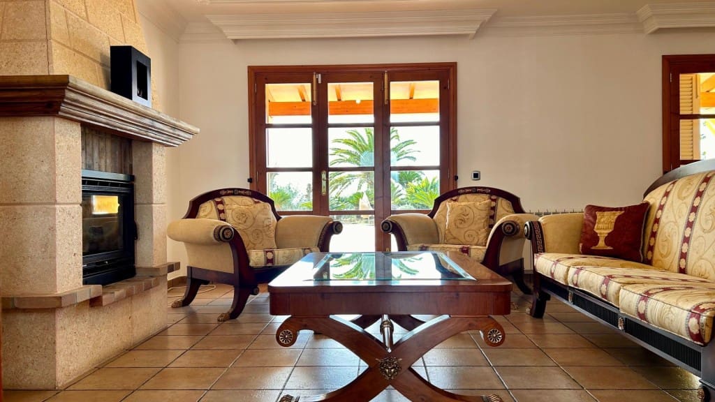 5 bedroom Finca/Country House for sale in Manacor with pool - € 2,300,000 (Ref: 9619305)