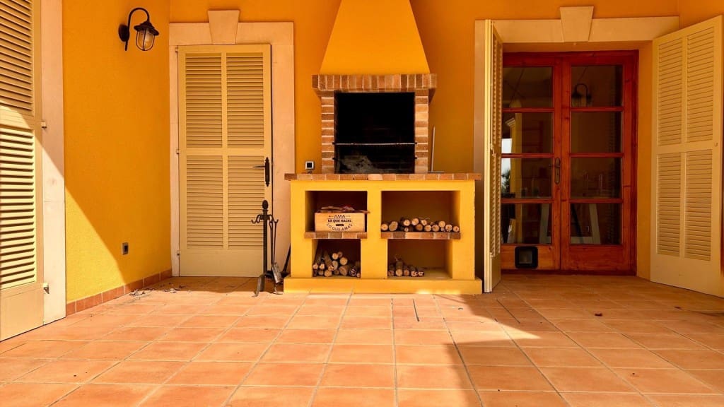 5 bedroom Finca/Country House for sale in Manacor with pool - € 2,300,000 (Ref: 9619305)