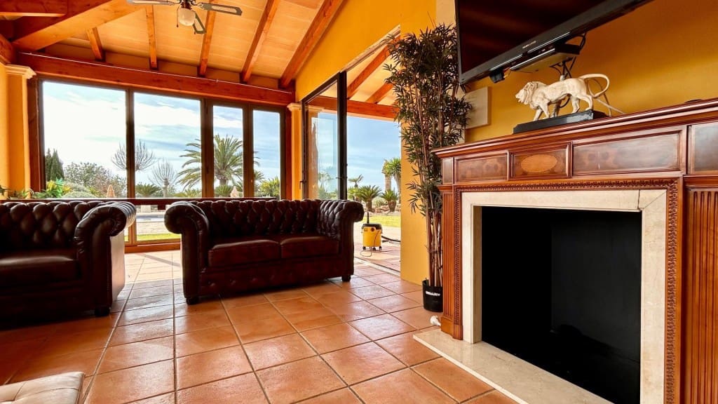 5 bedroom Finca/Country House for sale in Manacor with pool - € 2,300,000 (Ref: 9619305)