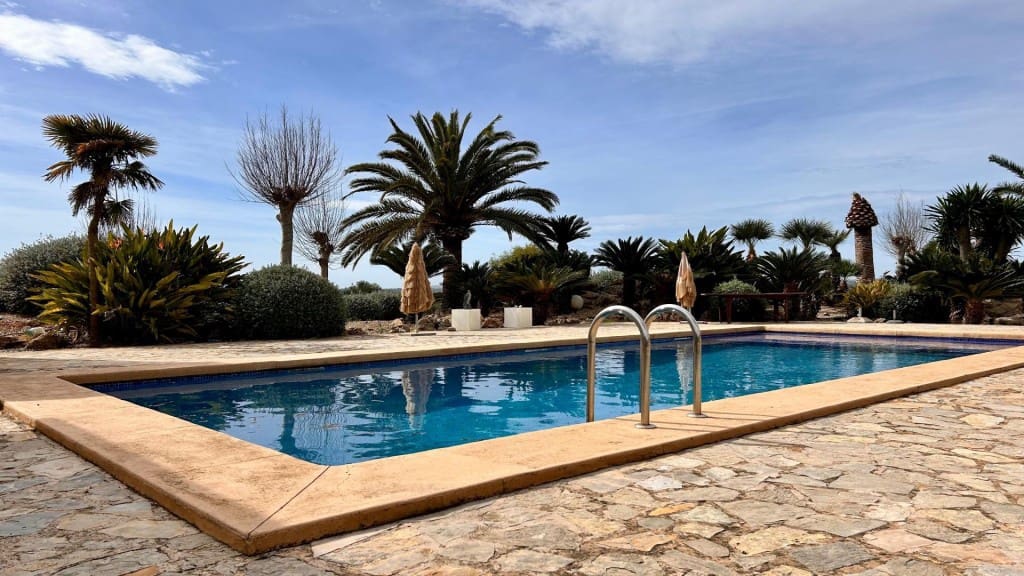 5 bedroom Finca/Country House for sale in Manacor with pool - € 2,300,000 (Ref: 9619305)