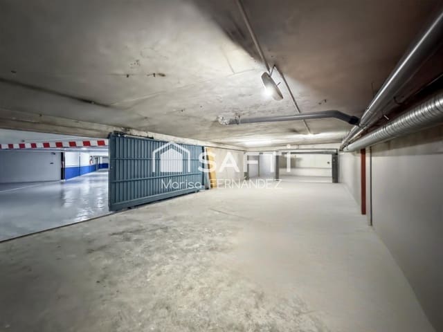 Garage til salg i Juzgados - Plaza de Toros, Benidorm - € 85.000 (Ref: 9619308)