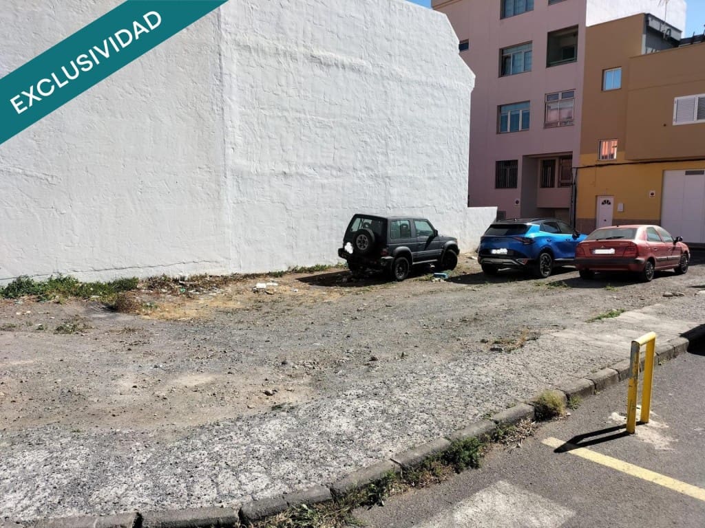 Building Plot for sale in Santa Lucia de Tirajana - € 106,000 (Ref: 9619311)