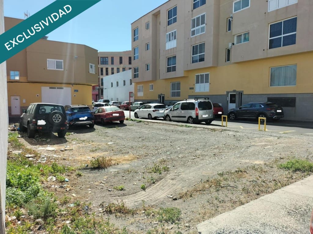 Building Plot for sale in Santa Lucia de Tirajana - € 106,000 (Ref: 9619311)