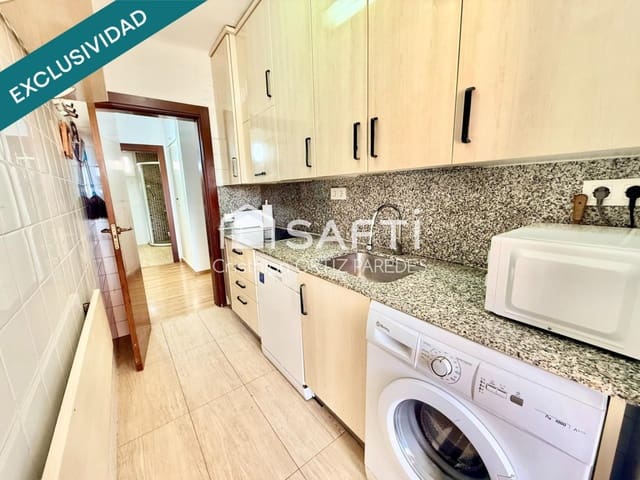 1 makuuhuone Huoneisto myytävänä paikassa Urbanitzacions del Nord, Lloret de Mar mukana uima-altaan 
autotalli - 147 260 € (Ref: 9627581)