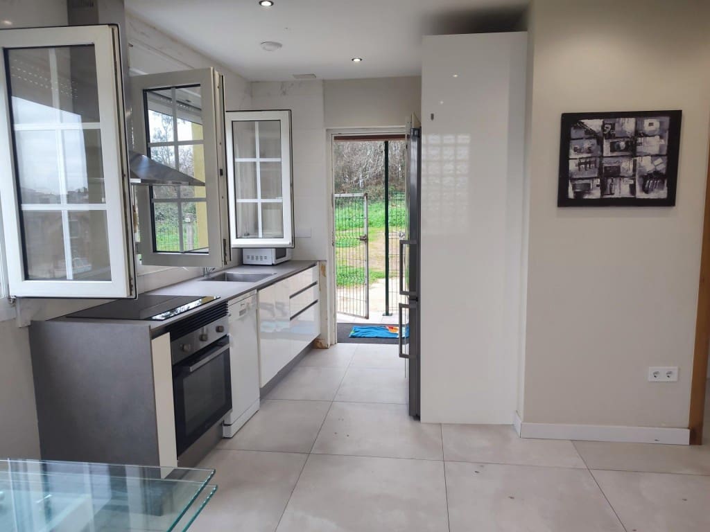 2 sypialnia Willa do wynajęcia w Santiago de Compostela - 750 € (Ref: 9627583)